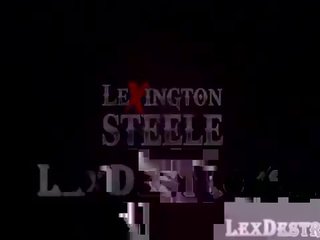 Loira com grande tetas brooke wylde fica fodido por lexington steele