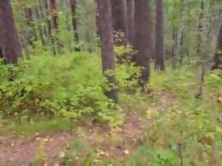 Caminando con mi hermanastra en la bosque park&period; sexo película blog&comma; vivir video&period; - punto de vista