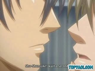 Lubieżny gej anime fellows mający za język pocałunek makeout chwila