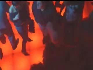 Dva nemecké sex film hviezda v disco nočný klub