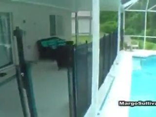 Stiefmutter gefickt auf die pool- margo sullivan