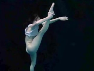 Pod vodo fleksibilnost gymnastic