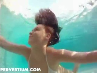 Roxy raye onderwater verzakking