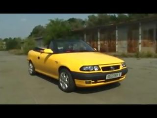 Cabriolet कम b-ys