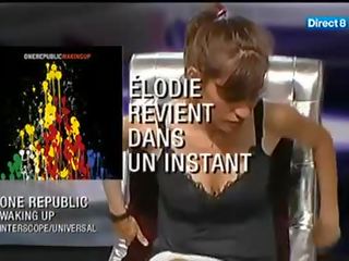 Elodie menant 掀裙