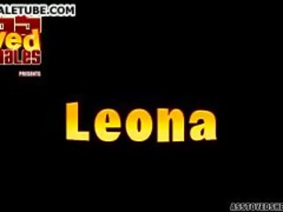 Grown খেলনা জন্য leona andrev