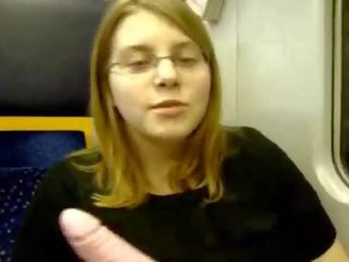 Paauglys masturbuoja į as traukinys